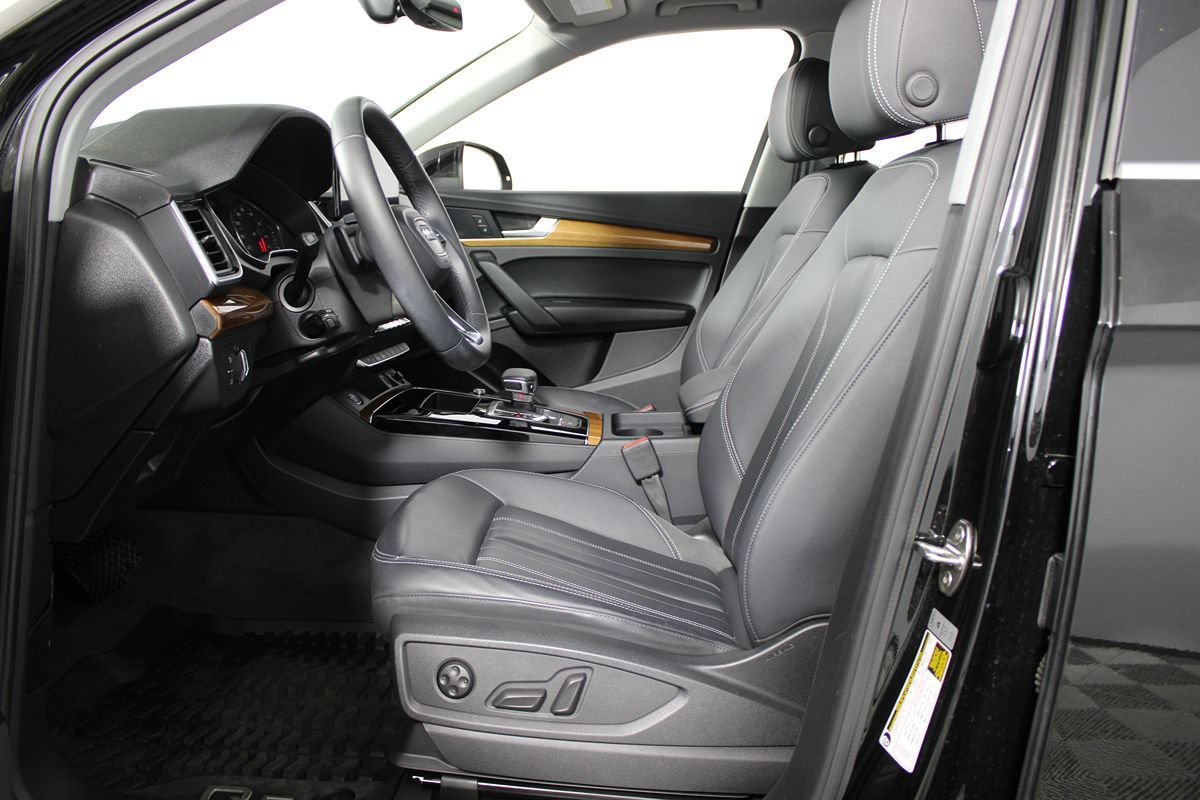Used 2023 Audi Q5 2.0T Premium AWD/4WD image 12
