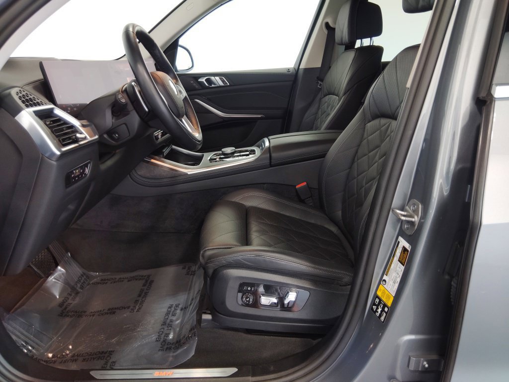Used 2023 BMW X7 xDrive40i w/ Premium Package AWD/4WD image 37