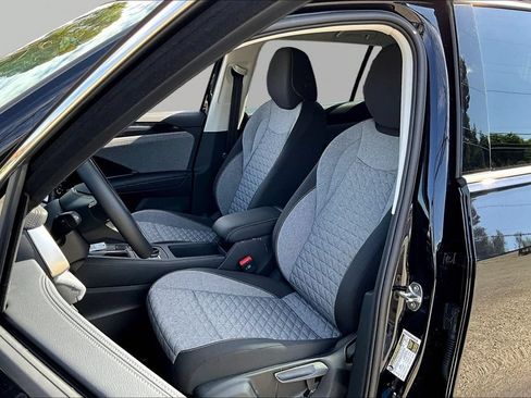 Used 2026 Volkswagen Tiguan S FWD image 19