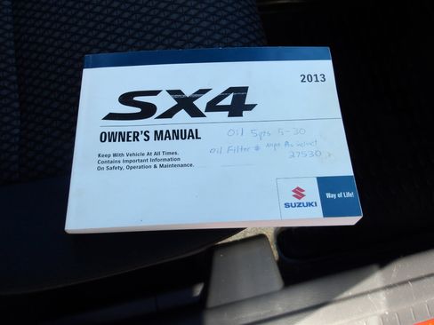 Used 2013 Suzuki SX4 AWD Hatchback image 23
