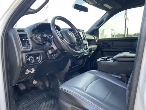 Used 2022 RAM 2500 Tradesman w/ Chrome Appearance Group image 23