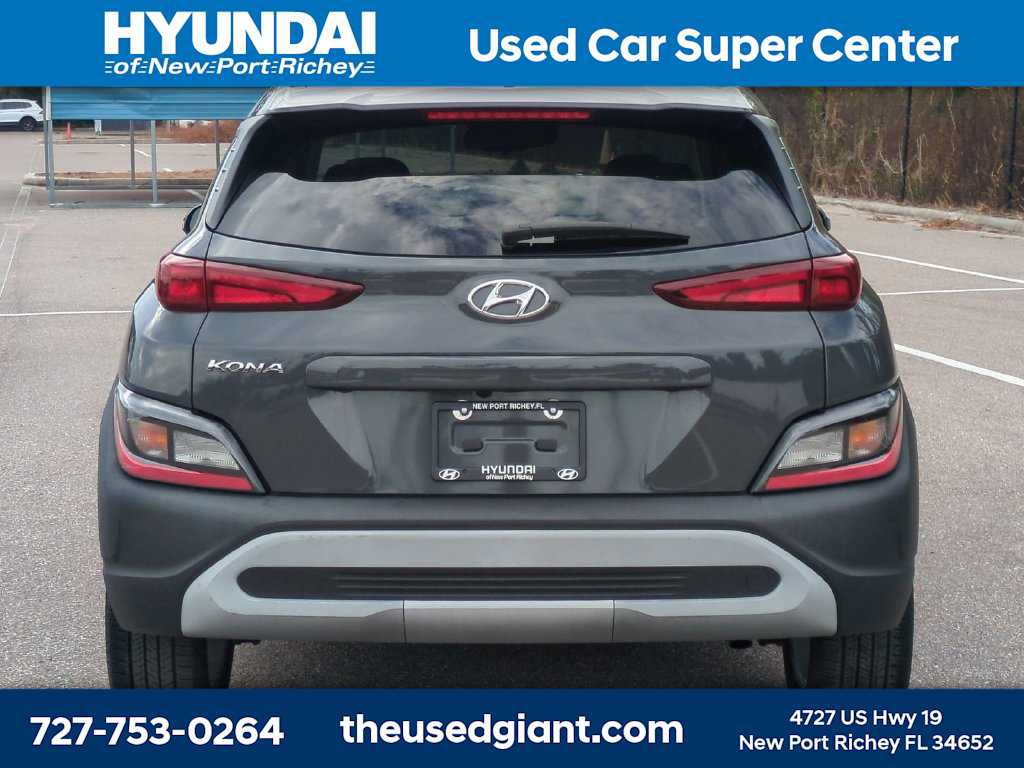 Used 2023 Hyundai Kona SEL FWD image 4