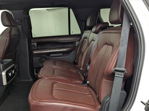 Used 2024 Ford Expedition Limited image 14