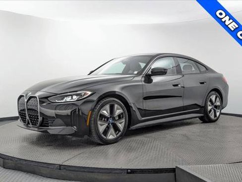 Used 2023 BMW i4 eDrive35 w/ Premium Package RWD image 2