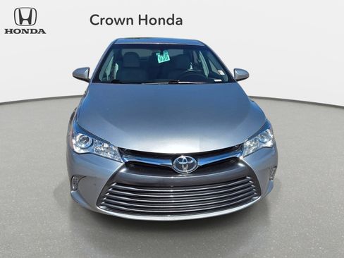 Used 2017 Toyota Camry XLE w/ Moonroof Package FWD image 8