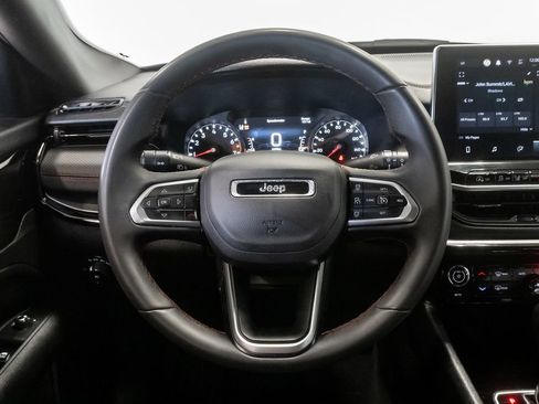 Certified 2025 Jeep Compass Trailhawk AWD/4WD image 14