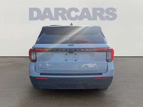 Used 2025 Ford Explorer Active image 6