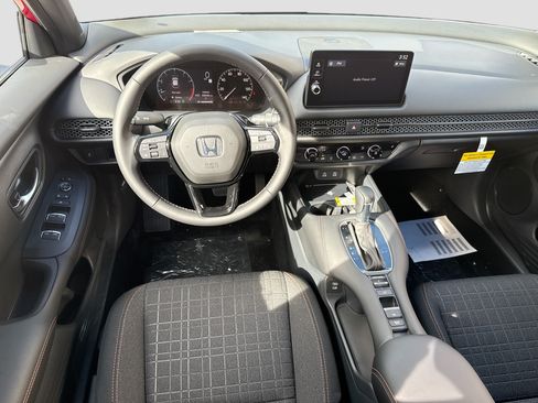 Certified 2026 Honda HR-V Sport image 15