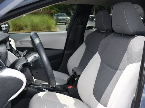 Certified 2022 Toyota Corolla LE FWD image 11