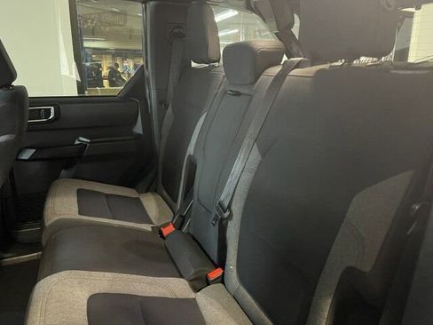 Used 2025 Ford Bronco Big Bend image 17