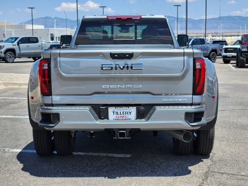 New 2025 GMC Sierra 3500 Denali Ultimate image 6