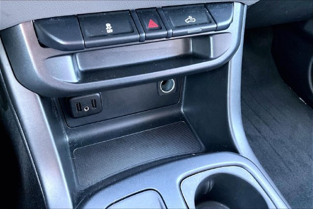 Used 2021 Chevrolet Colorado W/T w/ WT Convenience Package RWD image 16