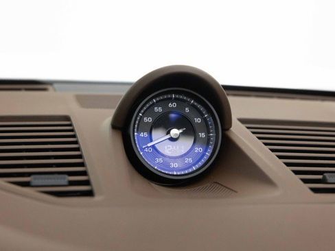 Used 2024 Porsche 911 Carrera image 22