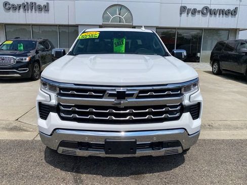 Used 2023 Chevrolet Silverado 1500 LTZ w/ LTZ Premium Package AWD/4WD image 11