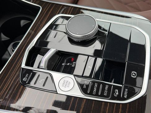 Used 2024 BMW X5 xDrive40i w/ M Sport Package image 20