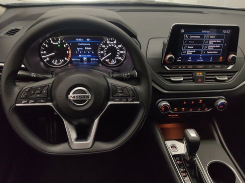 Used 2022 Nissan Altima 2.5 SV FWD image 22