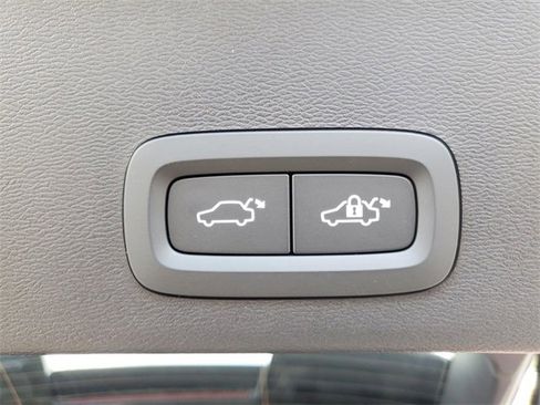 New 2026 Volvo XC40 B5 Ultra w/ Climate Package image 34