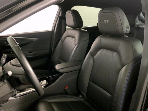 Used 2025 Buick Envista Sport Touring FWD image 22