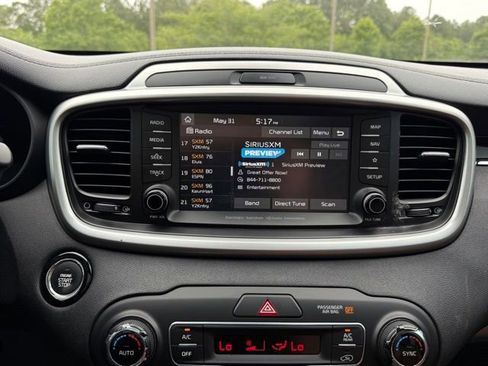 Used 2019 Kia Sorento SX FWD image 18