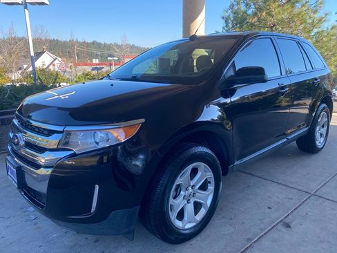 Used 2013 Ford Edge SEL FWD image 2
