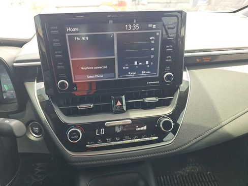 Used 2022 Toyota Corolla SE w/ SE Premium Package image 14