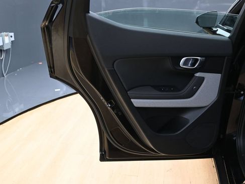 Used 2024 Polestar Polestar 2 RWD image 25