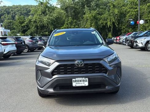Certified 2019 Toyota RAV4 LE AWD/4WD image 2
