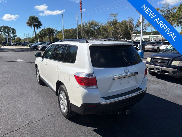 Used 2011 Toyota Highlander SE w/ Tow Pkg FWD image 7