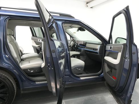 Used 2025 Hyundai Santa Fe Calligraphy image 41