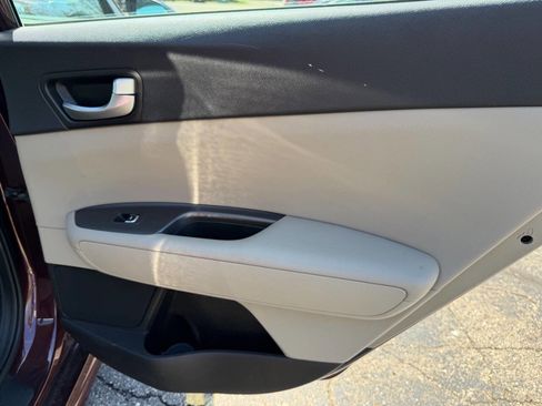 Used 2016 Kia Optima LX image 15