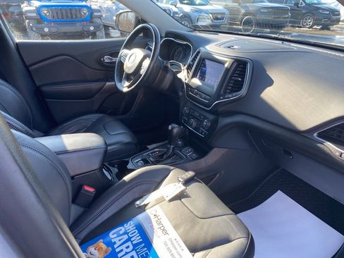 Certified 2020 Jeep Cherokee Latitude Lux w/ Quick Order Package 26H Lux image 10