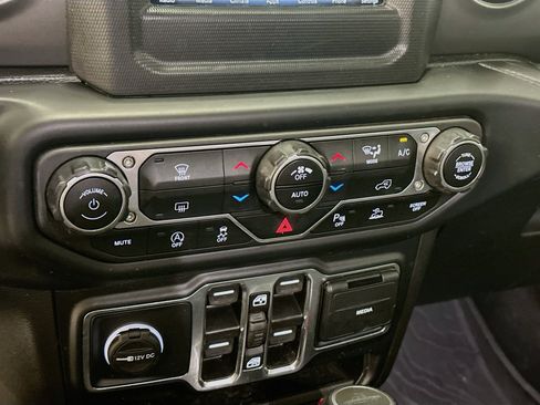 Used 2023 Jeep Gladiator Sport AWD/4WD image 24