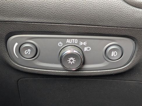 Used 2023 Buick Encore GX Select FWD image 23