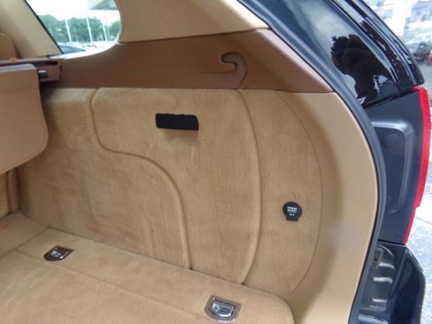 Used 2005 Porsche Cayenne S image 27