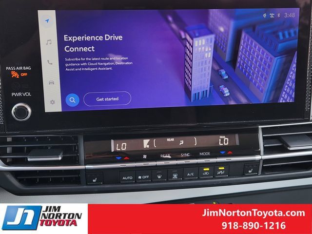 Used 2026 Toyota Sienna XLE FWD image 17