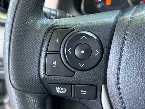 Used 2015 Toyota RAV4 XLE AWD/4WD image 24