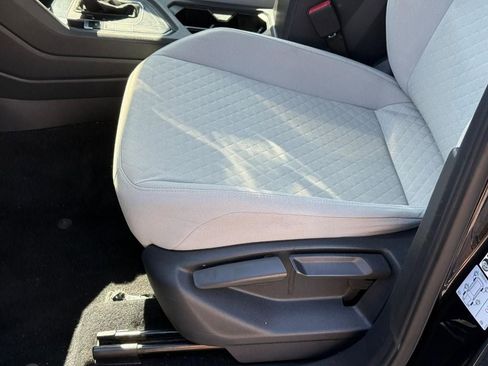 Used 2020 Volkswagen Tiguan S FWD image 17