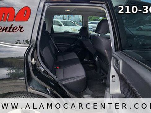 Used 2018 Subaru Forester 2.5i Premium AWD/4WD image 18
