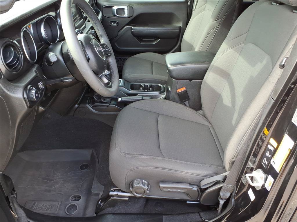Used 2023 Jeep Wrangler Unlimited Sport AWD/4WD image 12