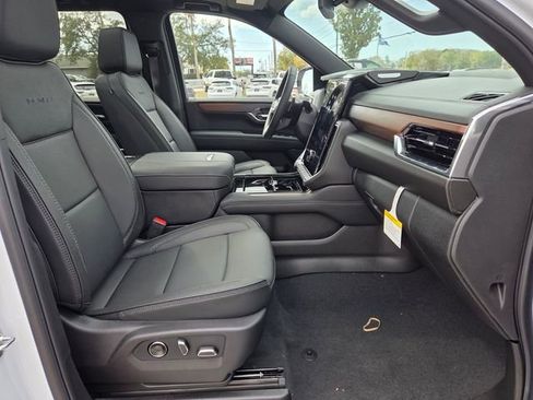 New 2026 GMC Yukon XL Denali w/ Sun & Power Step Package image 17