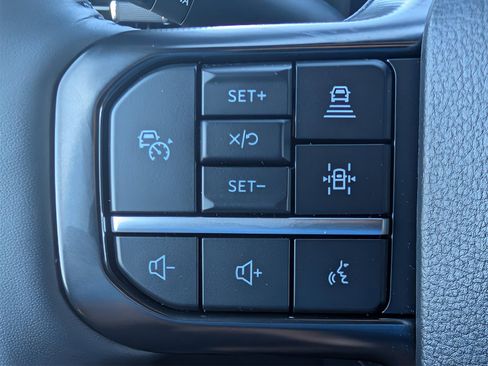 New 2025 Ford F150 Platinum w/ FX4 Off-Road Package image 22