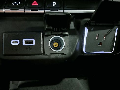 Used 2023 Chevrolet Silverado 1500 Custom image 26