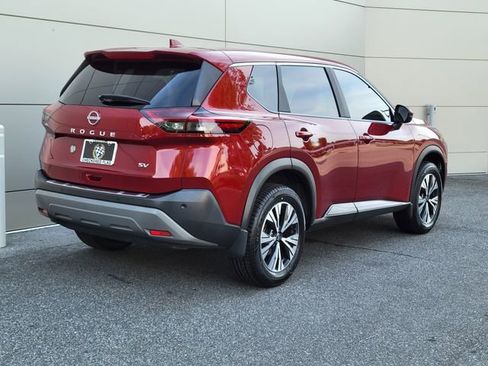 Used 2023 Nissan Rogue SV FWD image 4