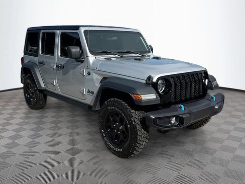 Used 2023 Jeep Wrangler Unlimited AWD/4WD image 4