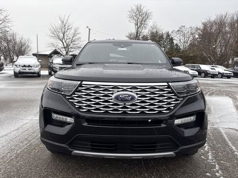 Certified 2023 Ford Explorer Platinum w/ Technology Package image 2