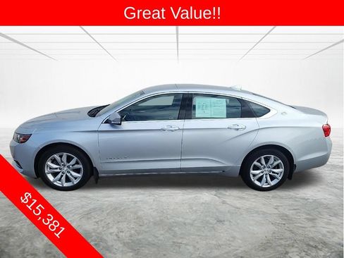 Used 2016 Chevrolet Impala LT w/ Convenience Package FWD image 2