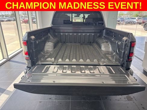 Used 2025 Nissan Frontier SV image 10