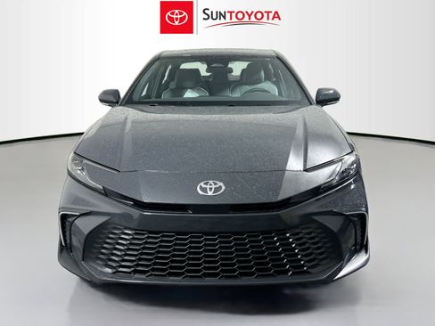 New 2026 Toyota Camry SE image 10