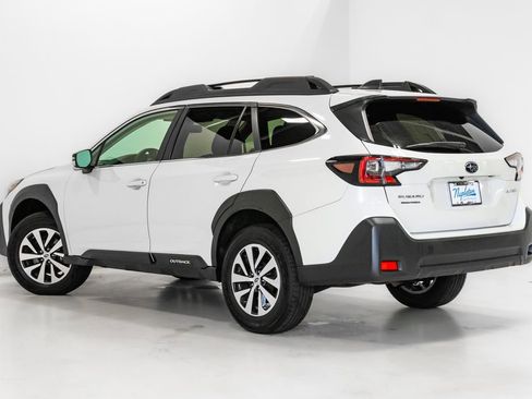 Used 2024 Subaru Outback Premium AWD/4WD image 24
