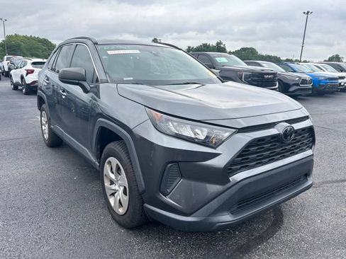 Used 2021 Toyota RAV4 LE FWD image 2